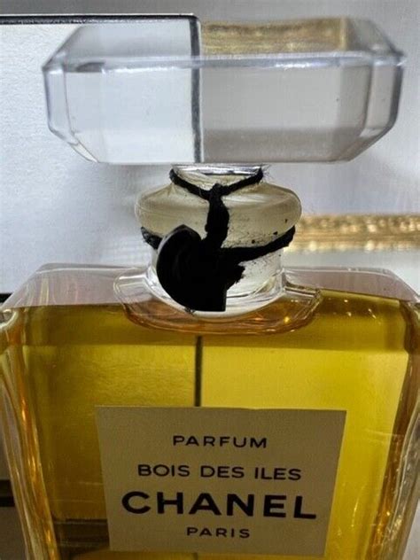 chanel bois des iles extrait